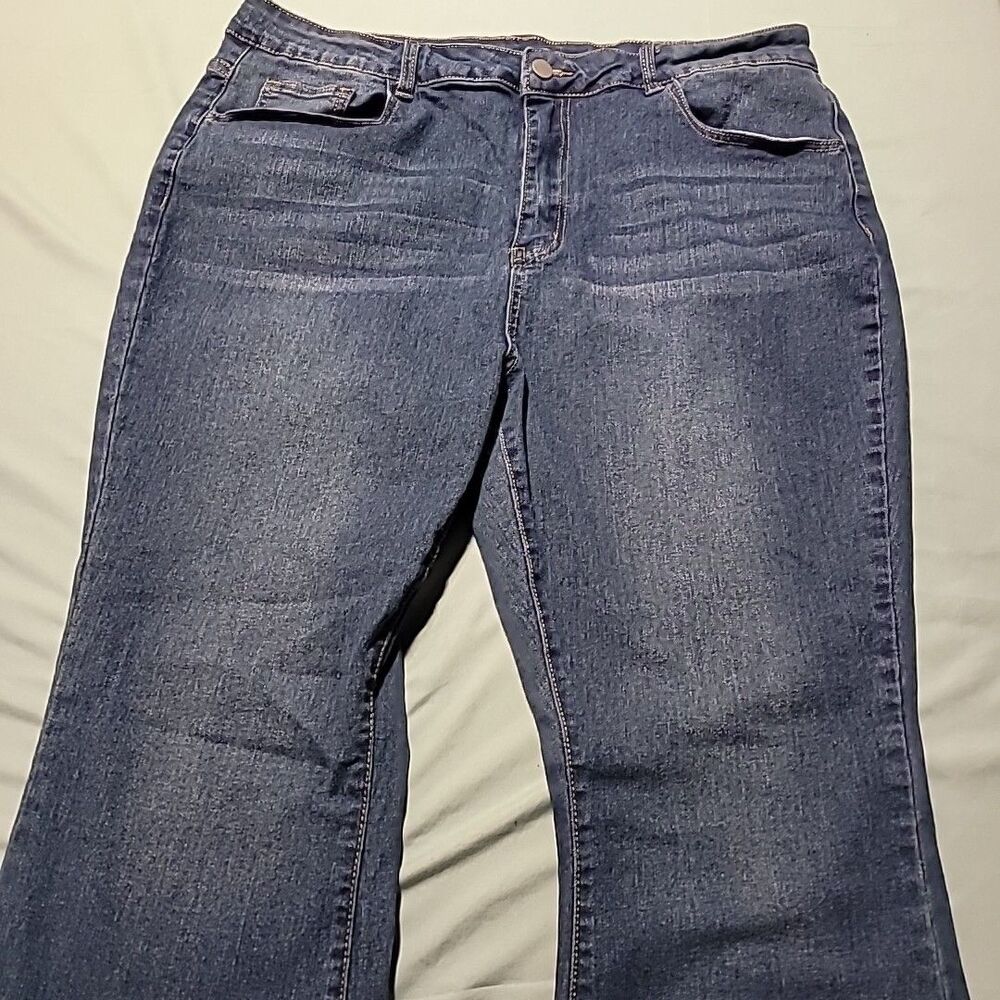 Shein Curve Women's Water Washed Raw Hem Flared Denim Jeans Size 3XL